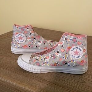Converse girls high tops, size 12.5